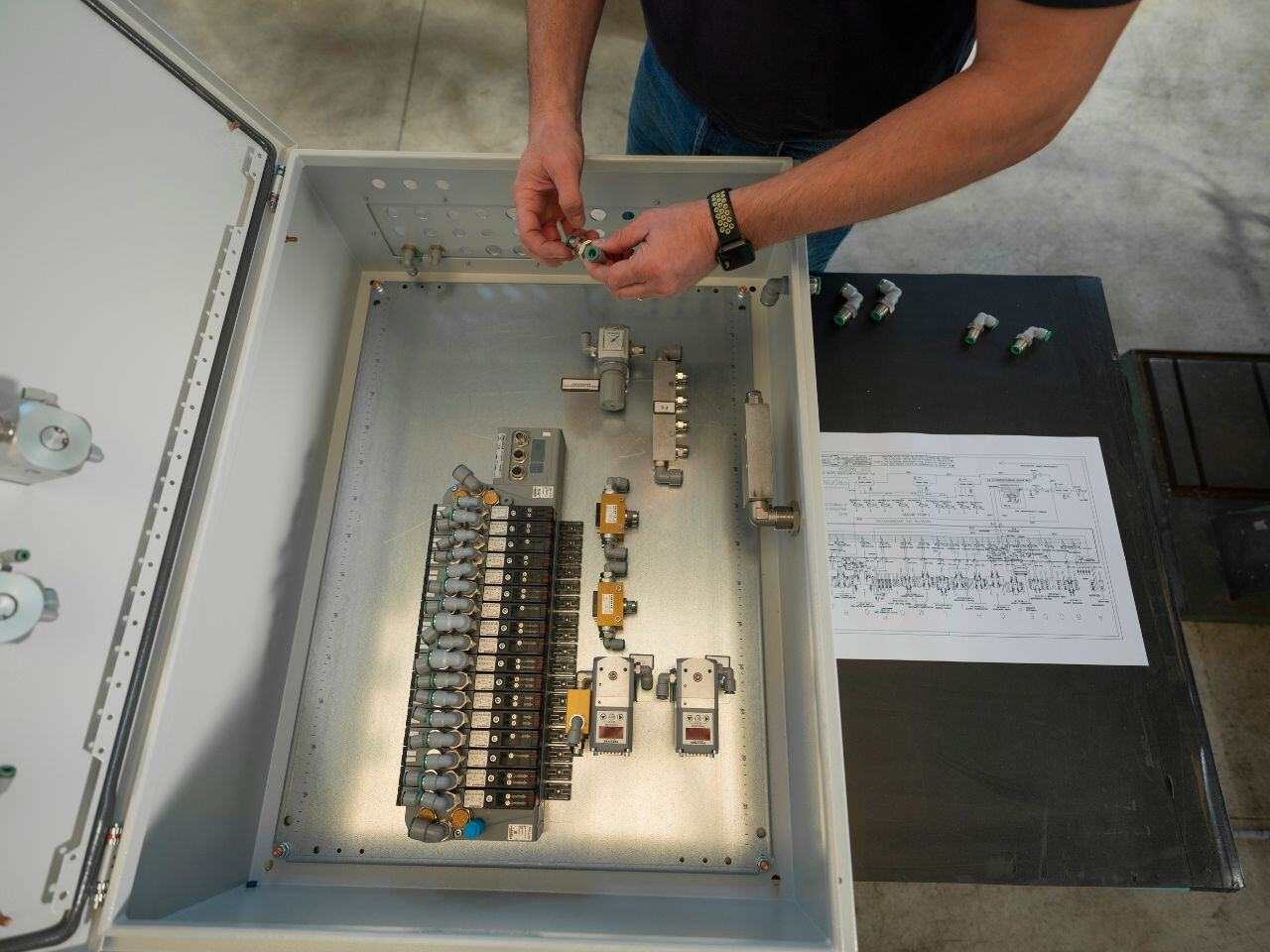 pannelli pneumatici - quadri di automazione e comando